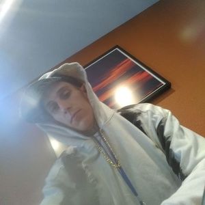 Meet your Posher, Zach